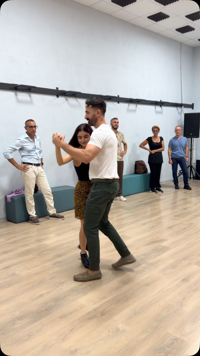 Locandina di Lindy Hop - lezione prova gratuita